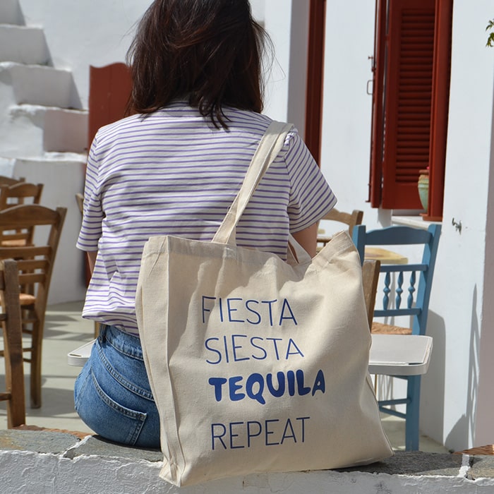 Εκρού tote bag με ατάκες bachelor