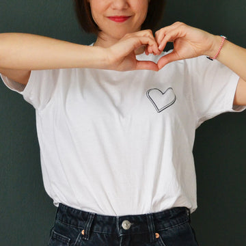 unisex tshirt με σχέδιο καρδιάς